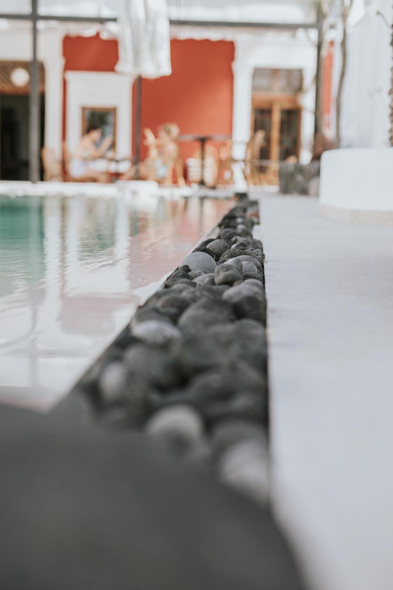 Meroviglia Boutique Hotel อิเมโรวิยอน ภายนอก รูปภาพ