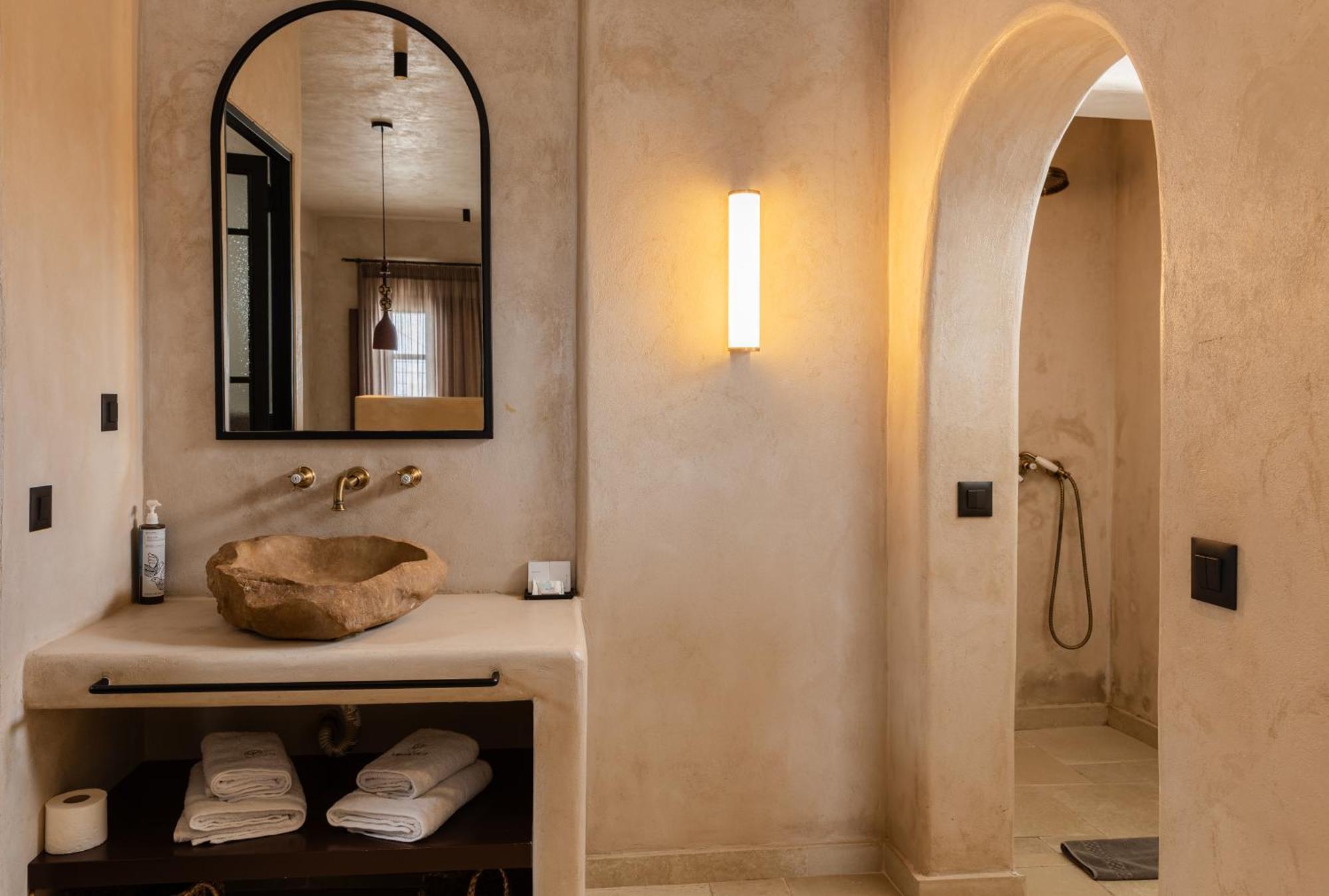 Meroviglia Boutique Hotel อิเมโรวิยอน ภายนอก รูปภาพ