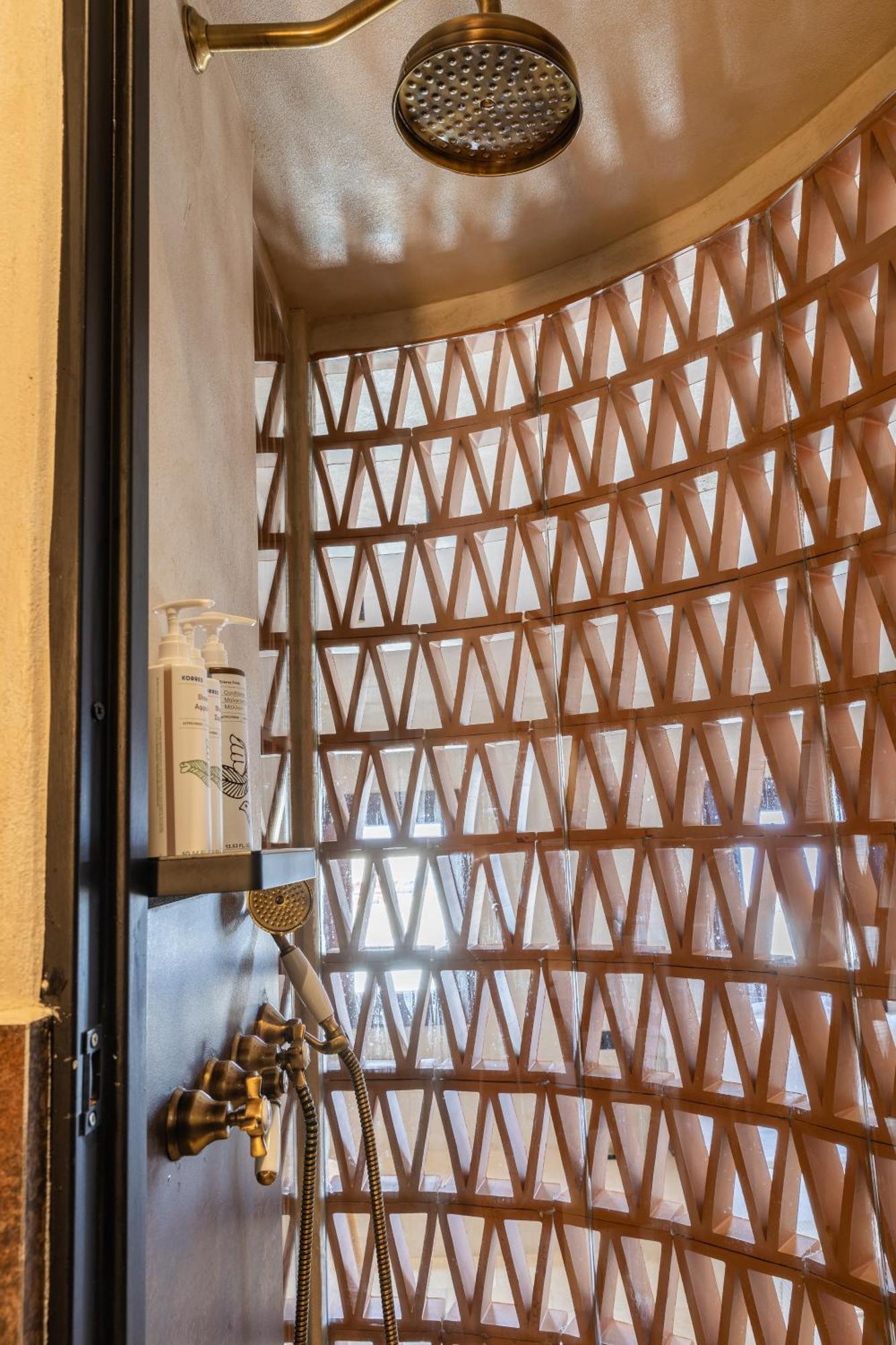 Meroviglia Boutique Hotel อิเมโรวิยอน ห้อง รูปภาพ