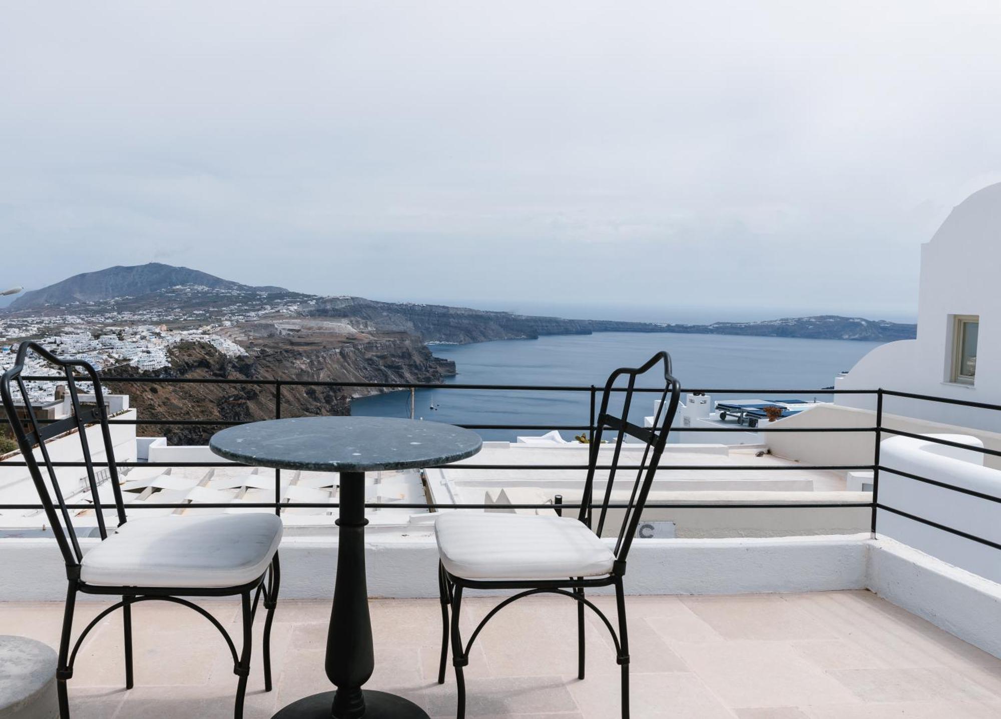 Meroviglia Boutique Hotel อิเมโรวิยอน ภายนอก รูปภาพ
